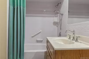 51 Alhambra Dr, Oceanside, NY 11572 - Photo 22