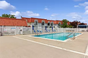 51 Alhambra Dr, Oceanside, NY 11572 - Photo 36