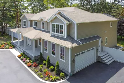 654 Caledonia Road, Dix Hills, NY 11746 - Photo 34