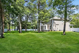 654 Caledonia Rd, Dix Hills, NY 11746 - Photo 32