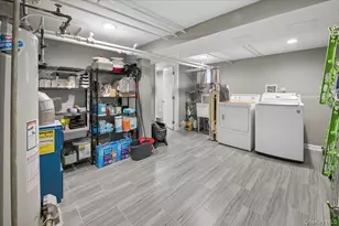 2915 Sommer Pl, Bronx, NY 10465 - Photo 24