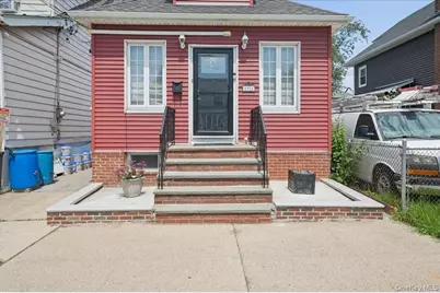 2915 Sommer Place, Bronx, NY 10465 - Photo 2