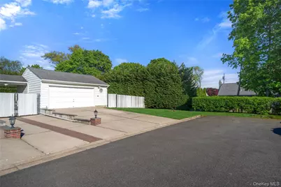 1005 3rd Street, West Babylon, NY 11704 - Photo 44