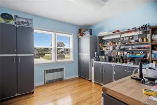 1005 3rd St, West Babylon, NY 11704 - Photo 32