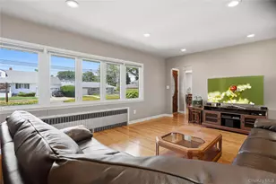1005 3rd St, West Babylon, NY 11704 - Photo 12