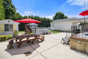 1005 3rd St, West Babylon, NY 11704 - Photo 36