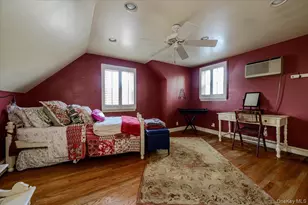 46 Schumacher Dr, New Hyde Park, NY 11040 - Photo 12