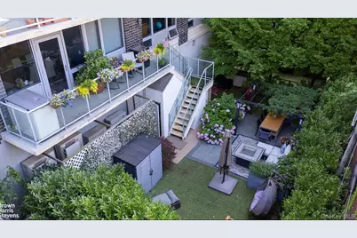 5-49 Borden Avenue #2B, Long Island City, NY 11101 - Photo 4