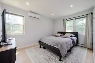 35 Rose St, Hauppauge, NY 11788 - Photo 14
