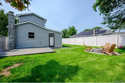 35 Rose Street, Hauppauge, NY 11788 - Photo 22