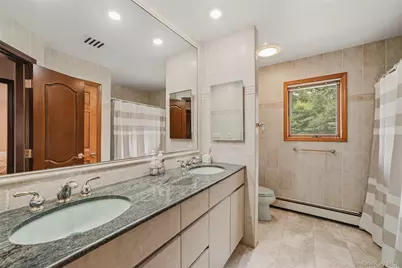 10 Deforest Court, West Nyack, NY 10994 - Photo 18