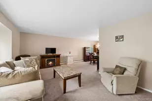 10 Wisteria Way, Commack, NY 11725 - Photo 4