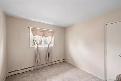 10 Wisteria Way, Commack, NY 11725 - Photo 12