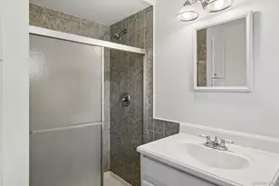 10 Wisteria Way, Commack, NY 11725 - Photo 18