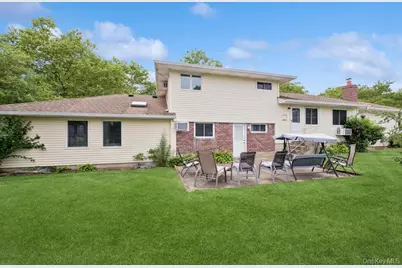 10 Wisteria Way, Commack, NY 11725 - Photo 22
