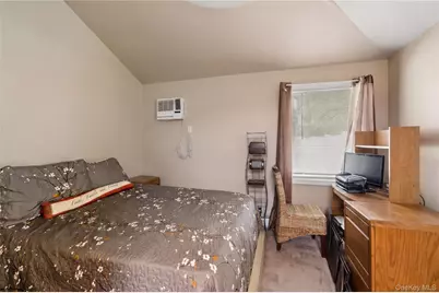10 Wisteria Way, Commack, NY 11725 - Photo 16
