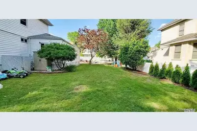 59 Oak Street #1, Floral Park, NY 11001 - Photo 6
