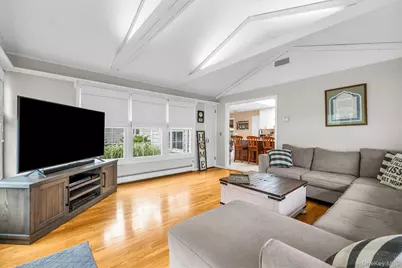 383 Munsell Road, Patchogue, NY 11772 - Photo 18