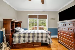 383 Munsell Rd, Patchogue, NY 11772 - Photo 10