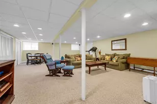383 Munsell Rd, Patchogue, NY 11772 - Photo 34