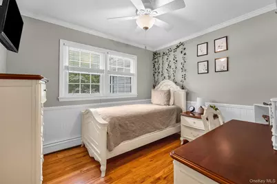 383 Munsell Road, Patchogue, NY 11772 - Photo 14