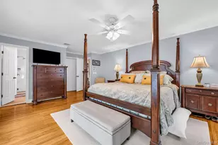 383 Munsell Rd, Patchogue, NY 11772 - Photo 6