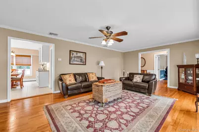 383 Munsell Road, Patchogue, NY 11772 - Photo 30