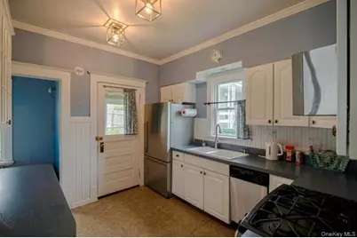 957 Columbia Street, Hudson, NY 12534 - Photo 8