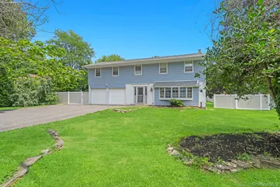 5 Fowler Lane, Mount Sinai, NY 11766 - Photo 2