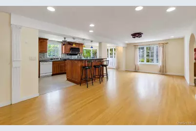 5 Fowler Lane, Mount Sinai, NY 11766 - Photo 8