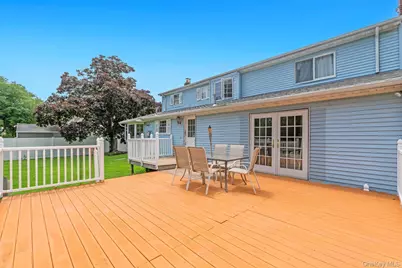 5 Fowler Lane, Mount Sinai, NY 11766 - Photo 20
