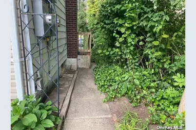 31 Brightwaters Drive #B, Sound Beach, NY 11789 - Photo 2