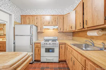 4703 30th Avenue, Astoria, NY 11103 - Photo 6