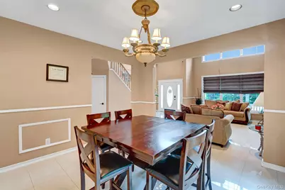 11 Scenicview Crescent, Manorville, NY 11949 - Photo 8