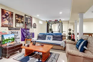 11 Scenic View Cres, Manorville, NY 11949 - Photo 18