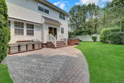 11 Scenicview Crescent, Manorville, NY 11949 - Photo 28