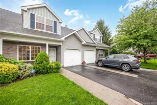 149 Maya Cir, Central Islip, NY 11722 - Photo 2