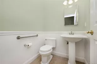 149 Maya Cir, Central Islip, NY 11722 - Photo 16
