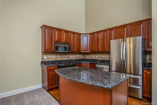 149 Maya Cir, Central Islip, NY 11722 - Photo 10