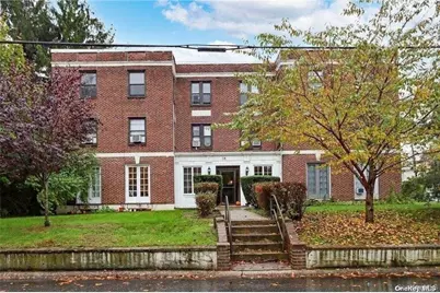 14 Beach Road #3C, Great Neck, NY 11023 - Photo 2