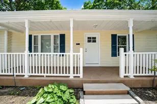 25 Heston Rd, Shirley, NY 11967 - Photo 4