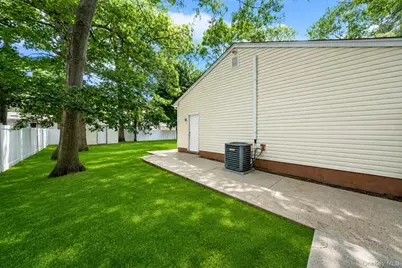 25 Heston Road, Shirley, NY 11967 - Photo 10