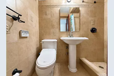 61-20 Grand Central Parkway #B303, Forest Hills, NY 11375 - Photo 4
