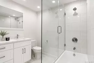 180 S Middle Neck Rd, Great Neck, NY 11021 - Photo 6