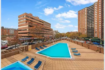 70-25 Yellowstone Boulevard #7X, Forest Hills, NY 11375 - Photo 24