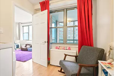 70-25 Yellowstone Boulevard #7X, Forest Hills, NY 11375 - Photo 10
