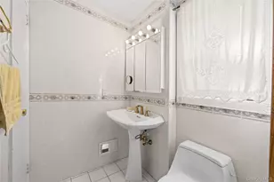 81 Avondale Rd, Yonkers, NY 10710 - Photo 22