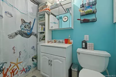 62 Linden Boulevard, Hicksville, NY 11801 - Photo 34