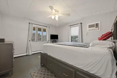 62 Linden Boulevard, Hicksville, NY 11801 - Photo 32