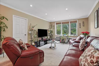 5 Sadore Ln #5R, Yonkers, NY 10710 - Photo 2